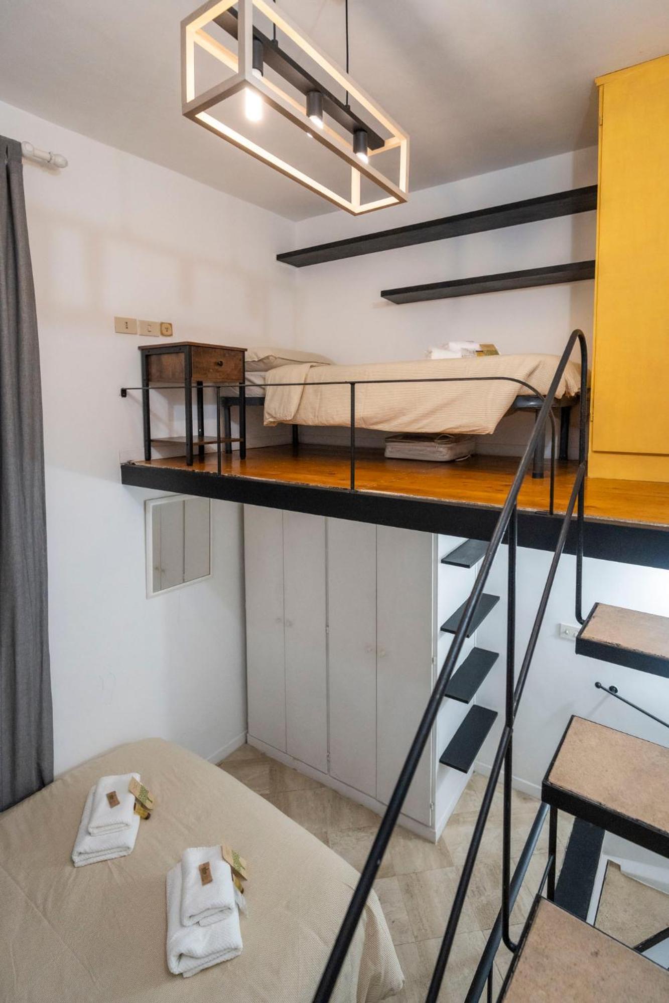 Home D'Elite Sistina - Trevi Fountain Рим Екстериор снимка