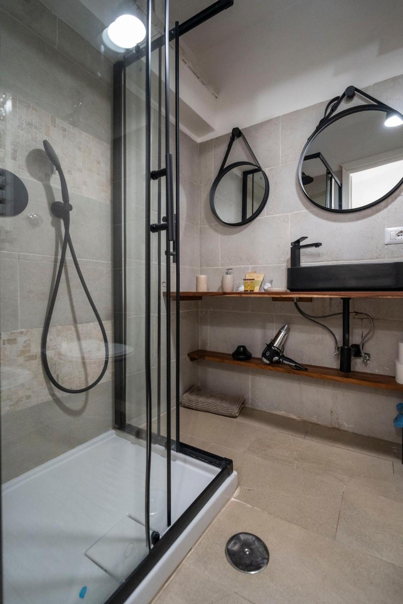Home D'Elite Sistina - Trevi Fountain Рим Екстериор снимка